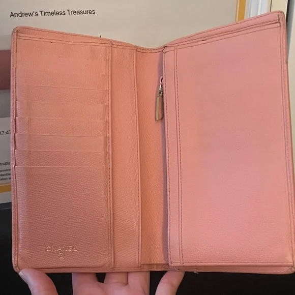 CHANEL Pink Wallet - Picture 9 of 12